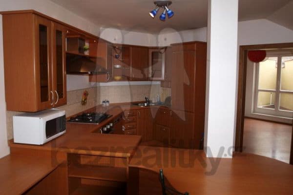 Prenájom bytu 2-izbový 64 m², Sochařská, Praha Prenájom bytu 2-izbový 64 m², Sochařská, Praha