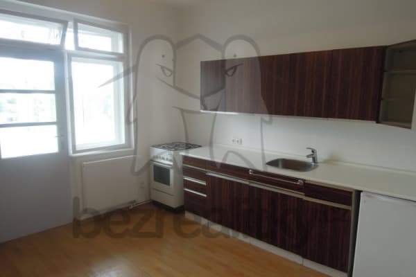 Prenájom bytu 1-izbový 49 m², Olomoucká, Prenájom bytu 1-izbový 49 m², Olomoucká,