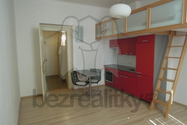 Prenájom bytu 1-izbový 31 m², Koněvova, Praha, Praha