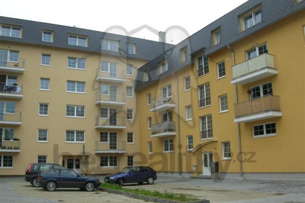 Prenájom bytu 2-izbový 70 m², Karlovy Vary, Karlovarský kraj