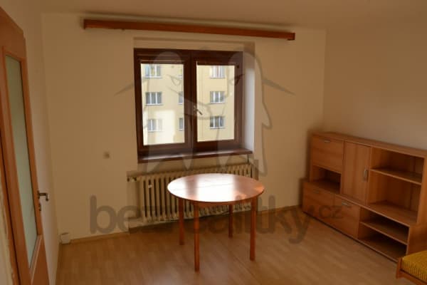 Prenájom bytu 1-izbový 30 m², Stallichova, Praha, Praha