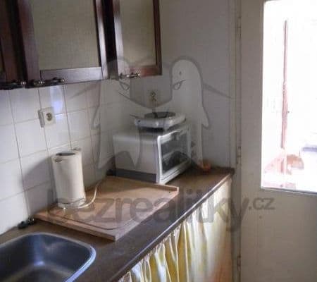 Prenájom bytu Garsoniéra 25 m², Pekařská, Prenájom bytu Garsoniéra 25 m², Pekařská,